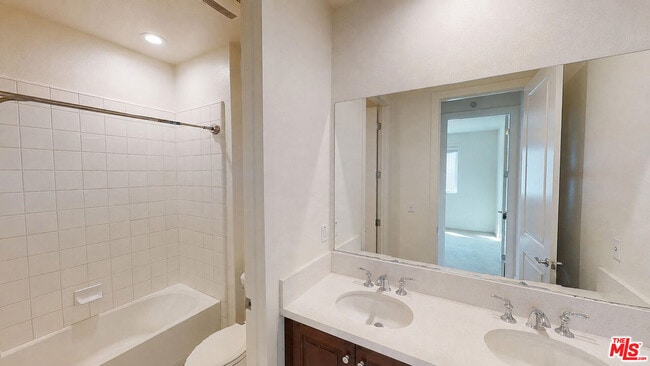 Building Photo - 12073 Carabela Ct