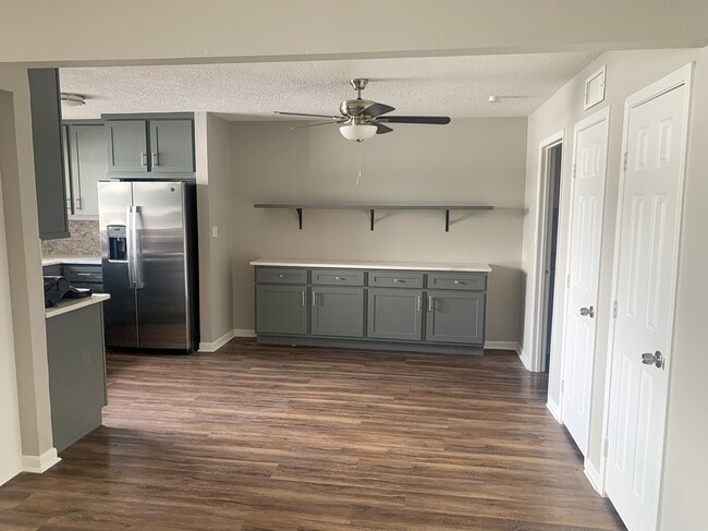 Building Photo - 226 Waters Edge