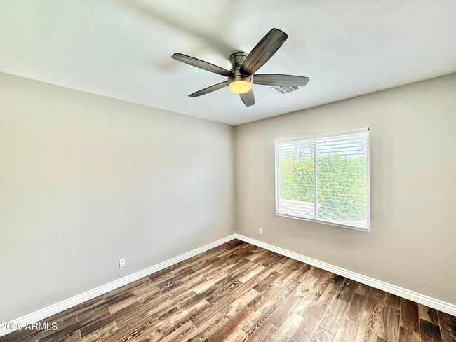 Building Photo - 3640 S Barberry Pl