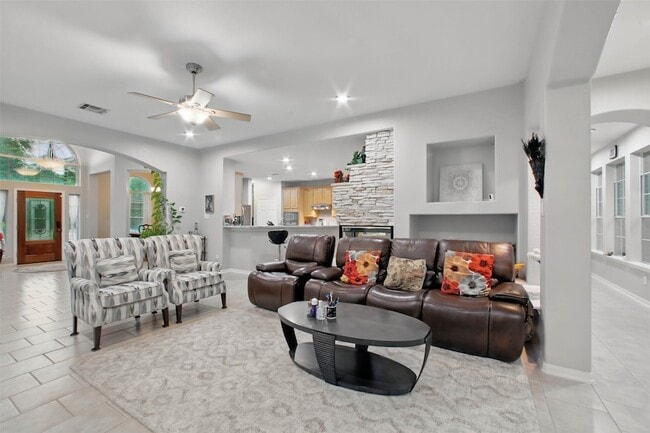 Building Photo - 22 Watermint Pl