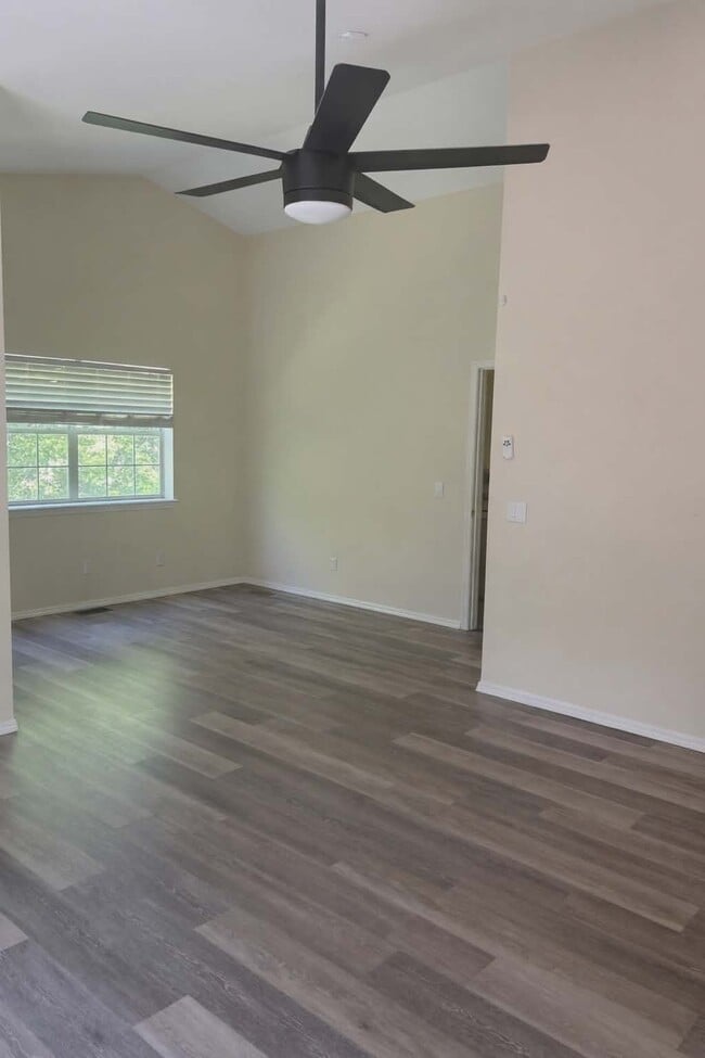 Building Photo - 79 Sherlock Dr