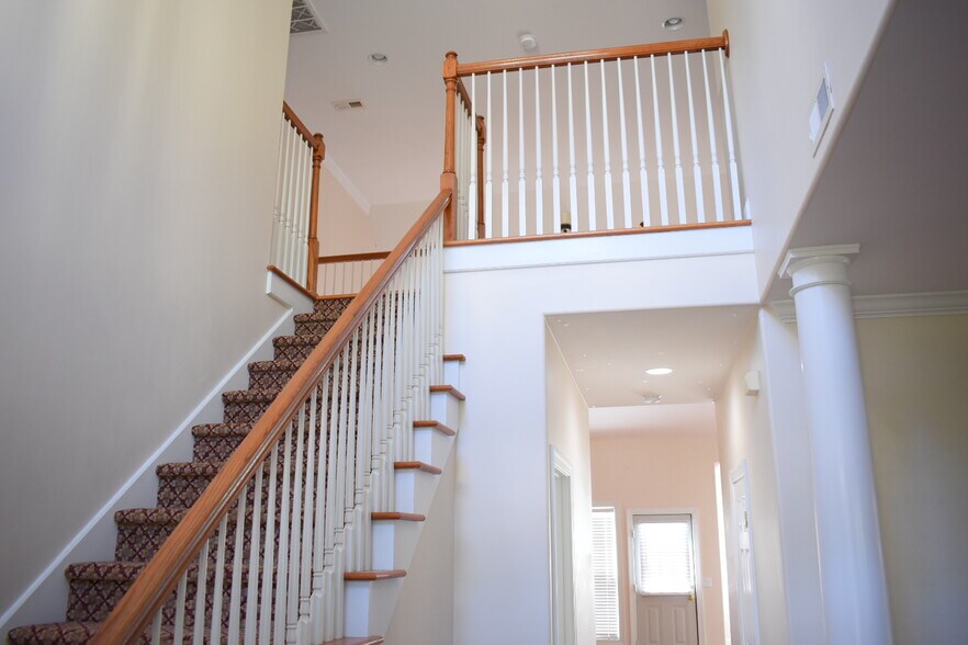 Building Photo - 1305 Wakefield Ct