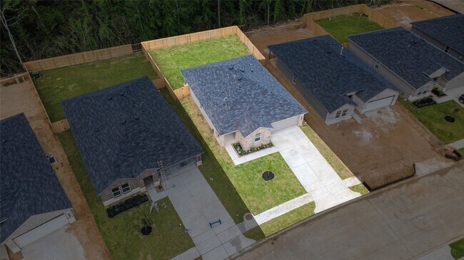 Building Photo - 27458 Serene Pne Dr