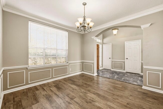 Building Photo - 6734 Flowermound Dr