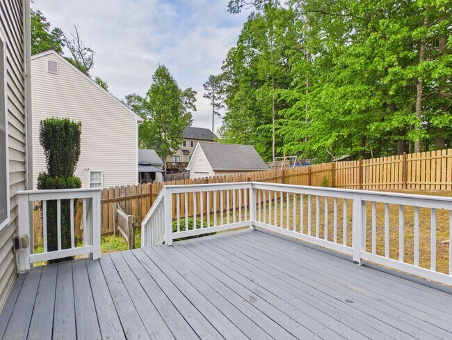 Building Photo - 3015 Chislet Dr