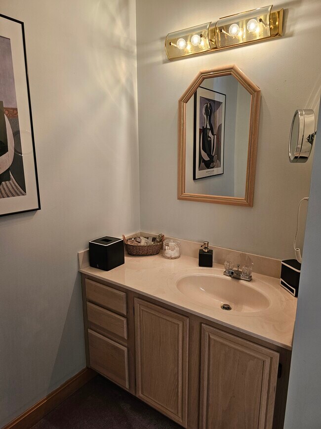 Building Photo - 5 Autumn Hill Ct