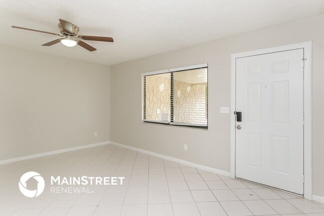 Building Photo - 1442 Oak Valley Dr