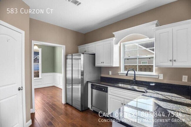 Building Photo - 583 Curzon Court