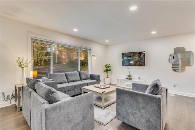 Building Photo - 3490 Turner Heights Dr