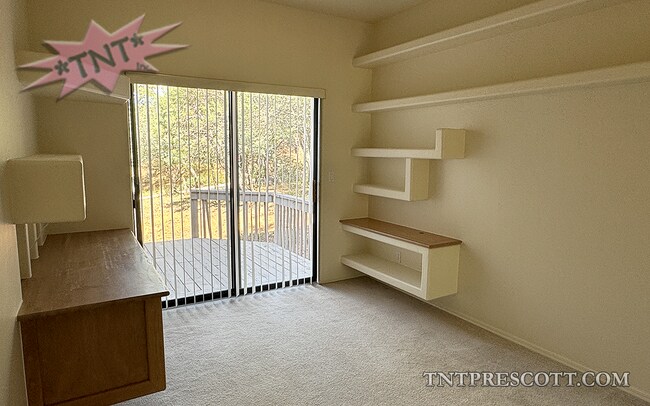 Building Photo - Home in Haisley Homestead HOA ~ COMP HOLD