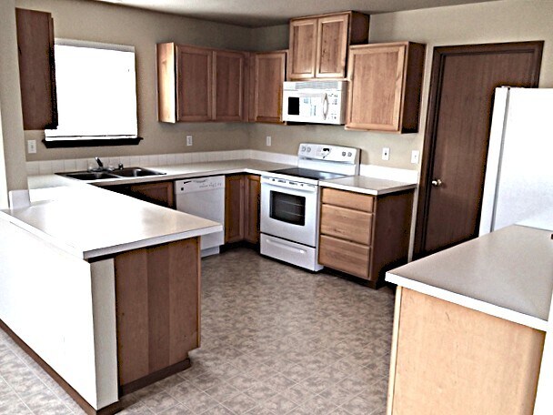 Building Photo - 1110 Boatman Ave NW