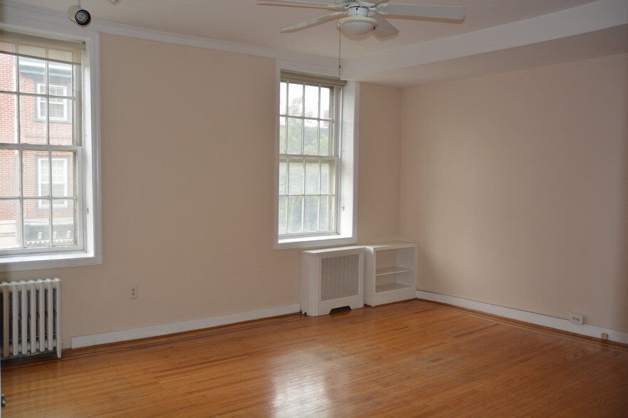 big windows - 217 Vine St