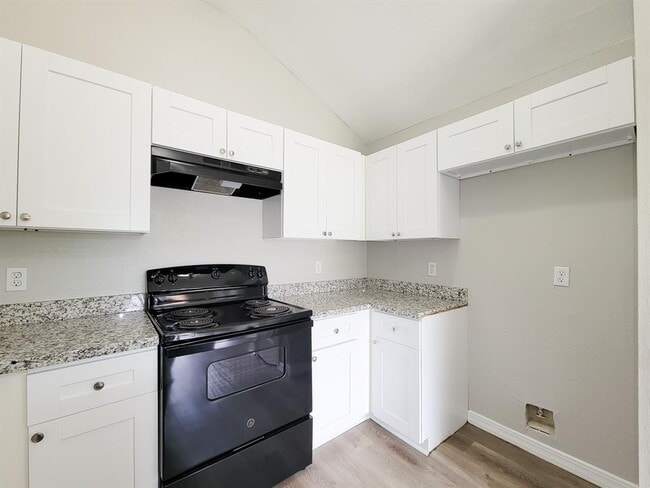 Building Photo - 15814 Murrelet Ct
