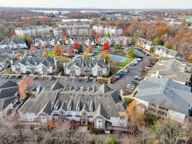 Building Photo - 100 Forest Dr