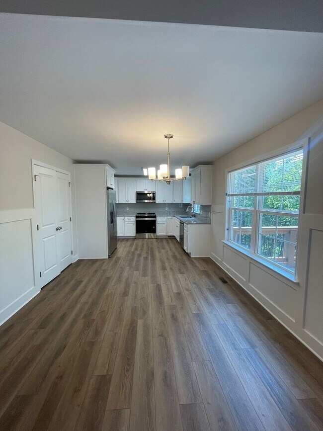 Building Photo - Rental in Ooltewah - 3 Bedrooms + Finished Basement