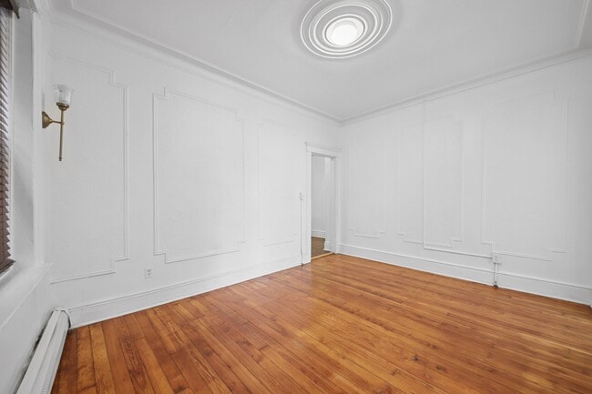 Building Photo - 122A Baldwin Ave