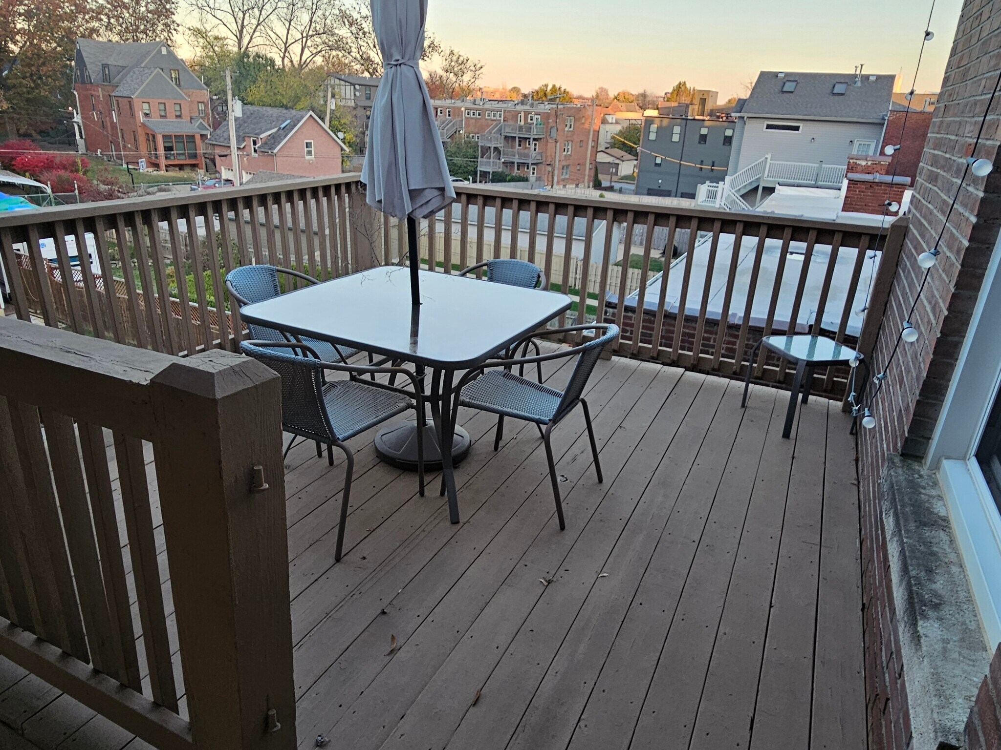 Private deck - 4333 Maryland Ave