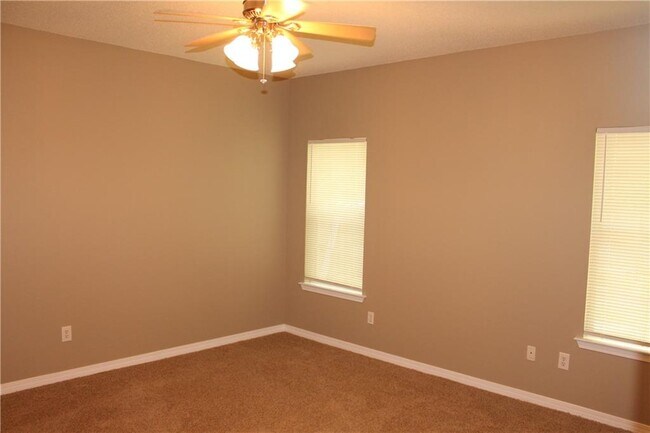 Building Photo - 8762 Fangorn Rd