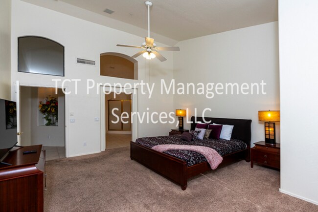 Building Photo - Spacious Four Bedroom Home in Scottsdale