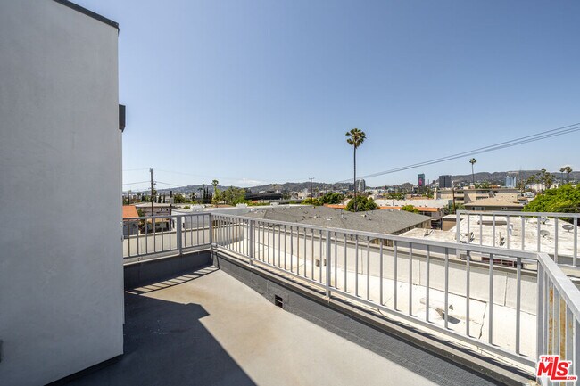 Building Photo - 5941 Barton Ave