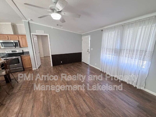 Building Photo - 2974 Hickory Rd