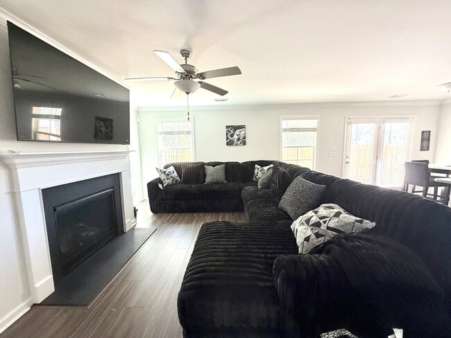 Building Photo - 2794 Prince Charles Ct