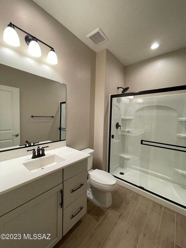 Building Photo - 4 Bed / 3 Bath Energy-efficient home! High...