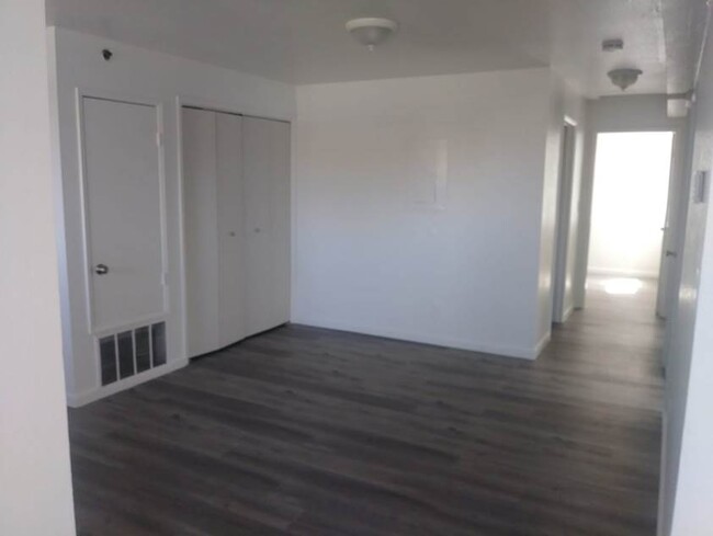 Building Photo - Thrive Living Home