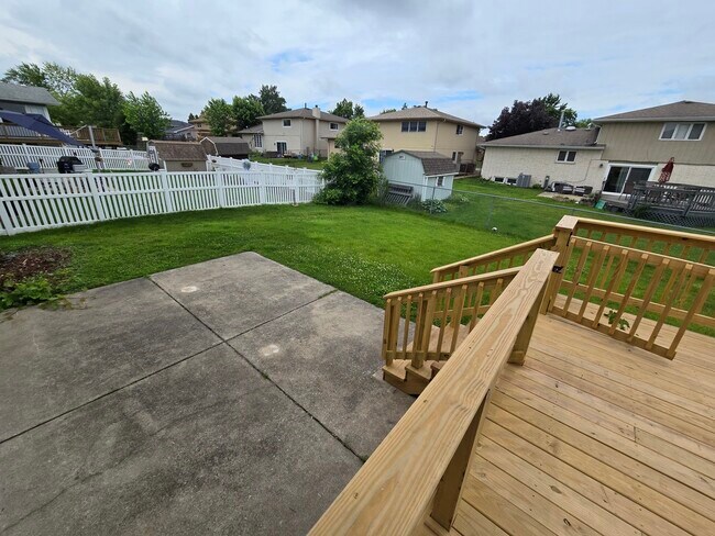 Building Photo - 15542 Sierra Dr