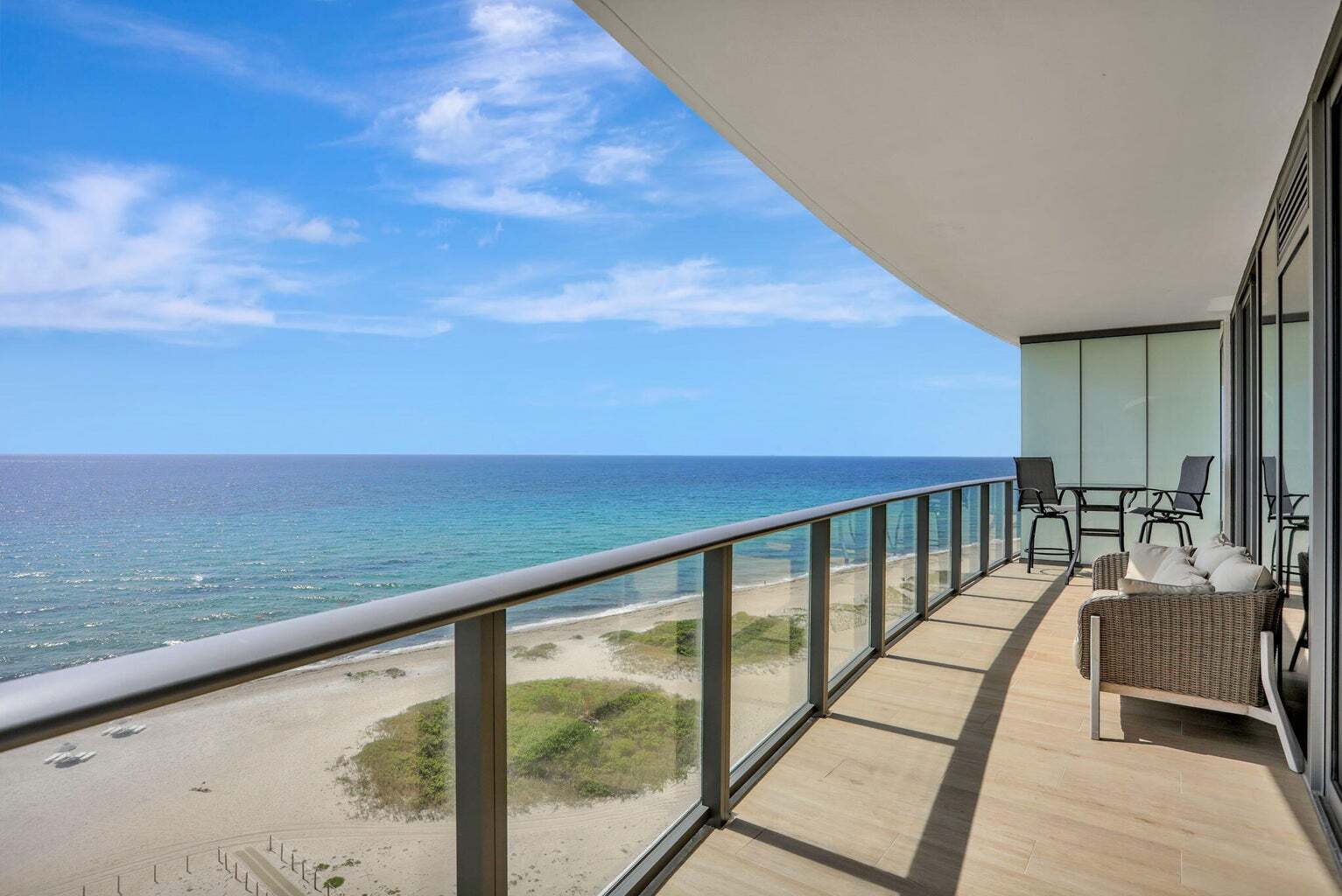Building Photo - 1116 N Ocean Blvd
