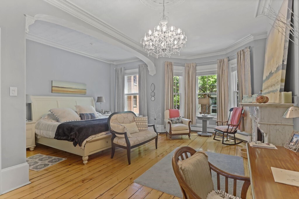 Building Photo - 12 Auburn St