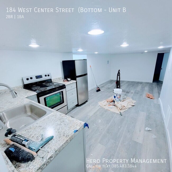 Building Photo - 184 W Center St