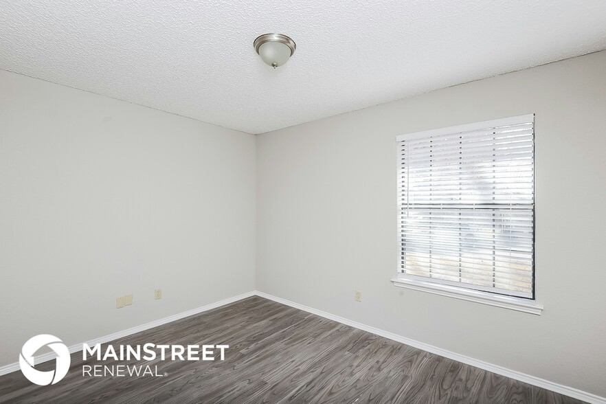 Building Photo - 1024 Green Ridge Terrace