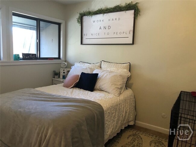 Building Photo - 187 Woodstone Dr