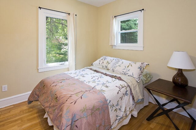 Building Photo - Charming 3-Bed Home in Southeast Minneapolis!