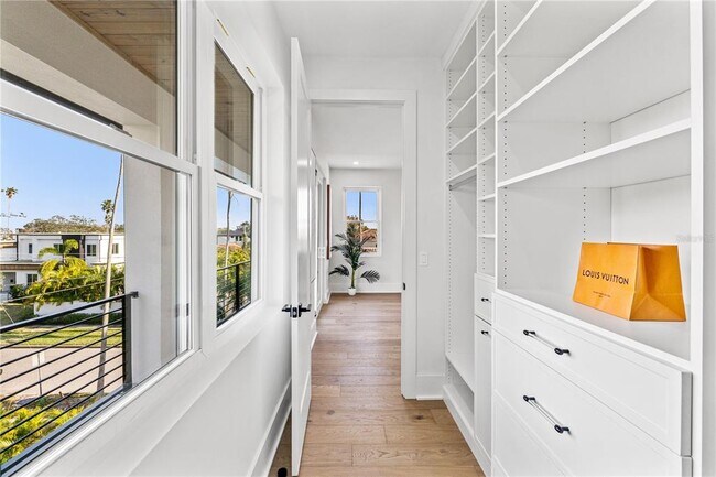 Building Photo - 531 Danube Ave