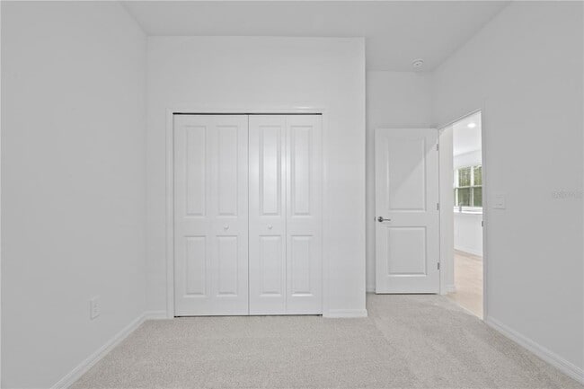 Building Photo - 18156 Pleasantview Blvd