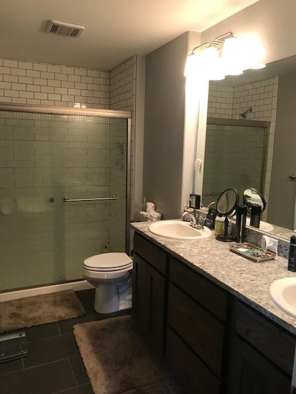 Building Photo - 3 Bedroom, 2 1/2 Bathroom Townhouse -2 weeks free rent with 1-year lease-