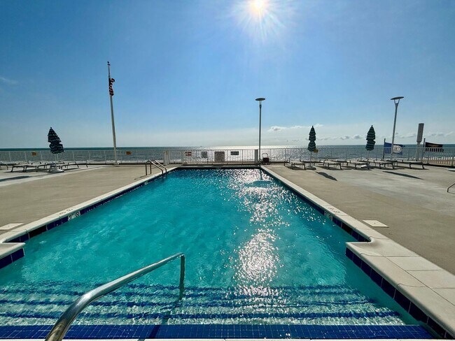 Building Photo - 3800 Oceanfront