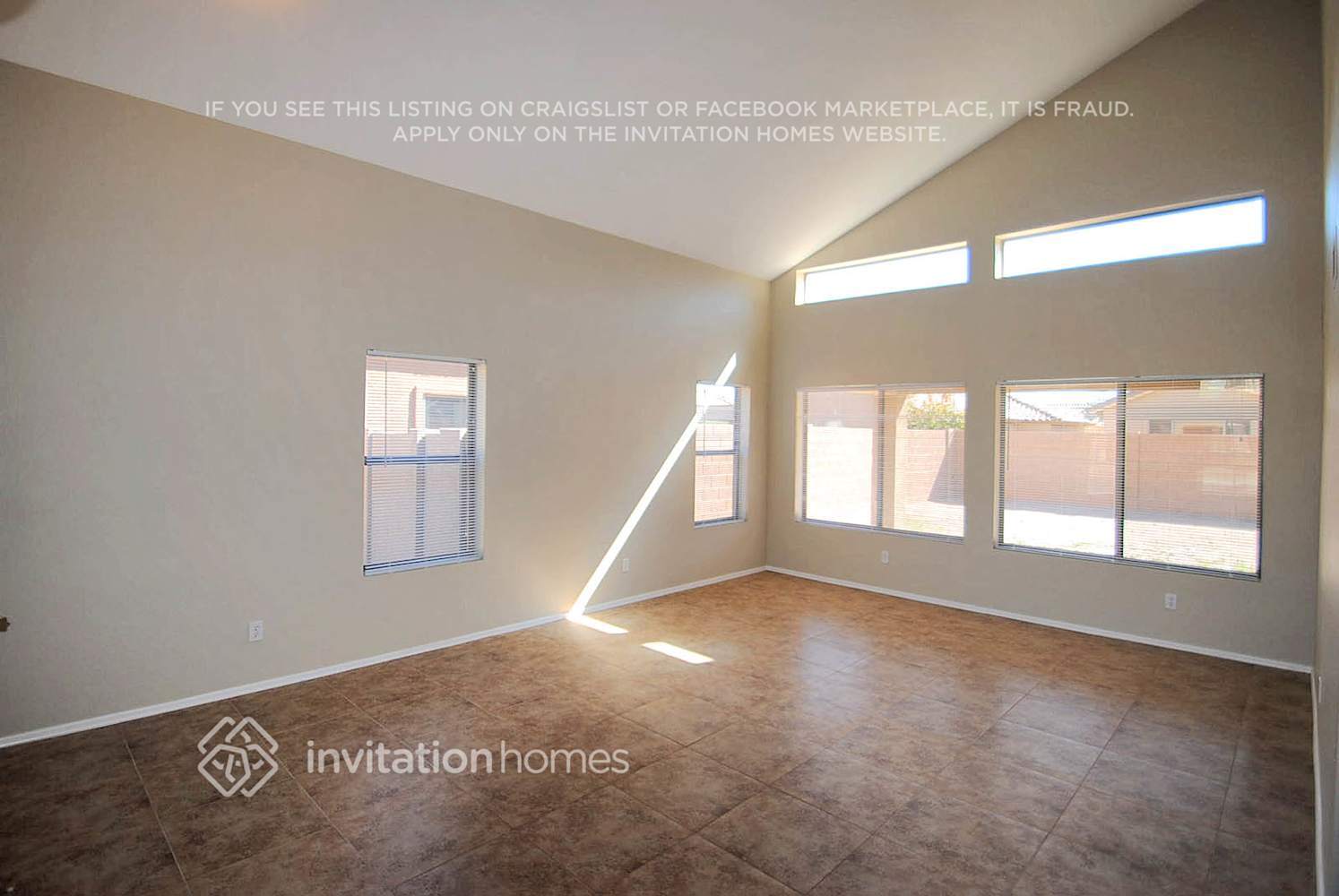 Building Photo - 15439 W Cottonwood Cir