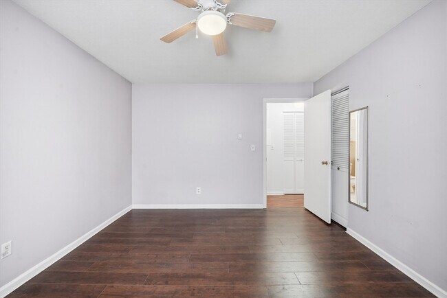 Building Photo - 72 Barrett St