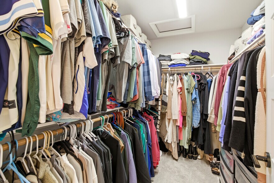 Building Photo - 9603 Summer Willow Ln