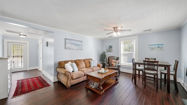 Building Photo - 14 Sanchez Ave