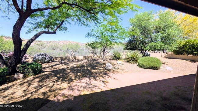 Building Photo - 39544 S Winding Trail Dr
