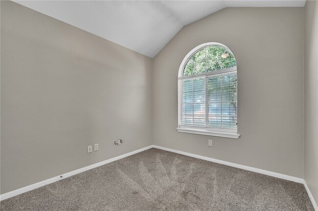 Building Photo - 3715 Westfield Dr
