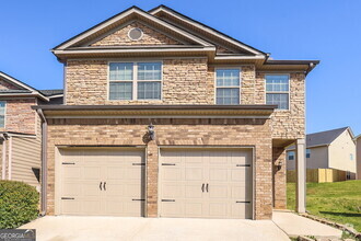 Building Photo - 207 Tyre Dr