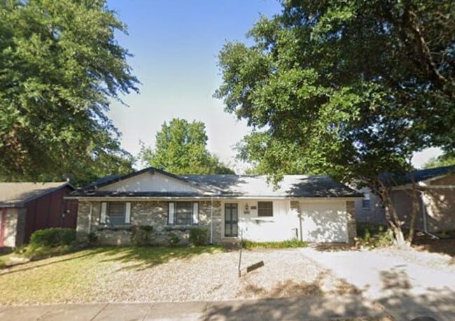 Primary Photo - 6436 Palm Island St