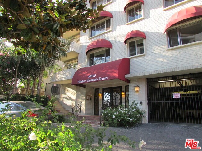 Building Photo - 10645 Wilshire Blvd