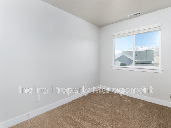 Building Photo - 16297 S Truss Dr