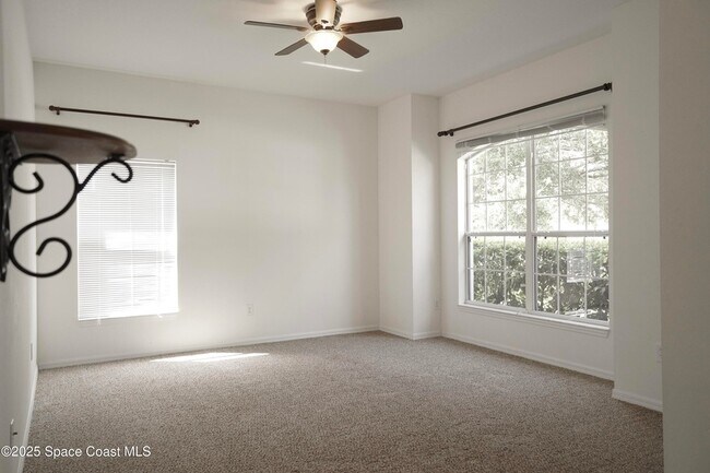 Building Photo - 2295 Botanica Cir